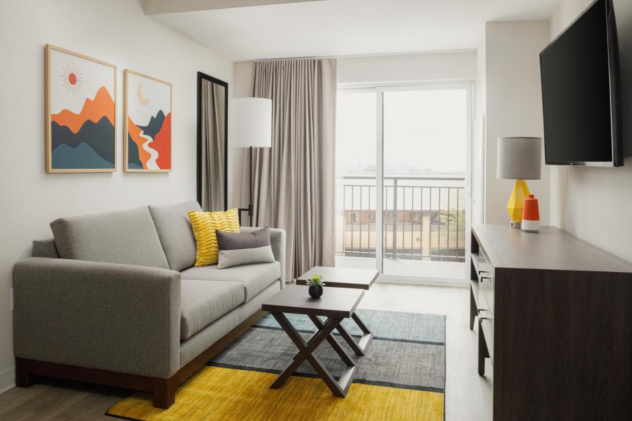 Waterwalk Extended Stay By Wyndham Jacksonville Deerwood Pk Exteriör bild