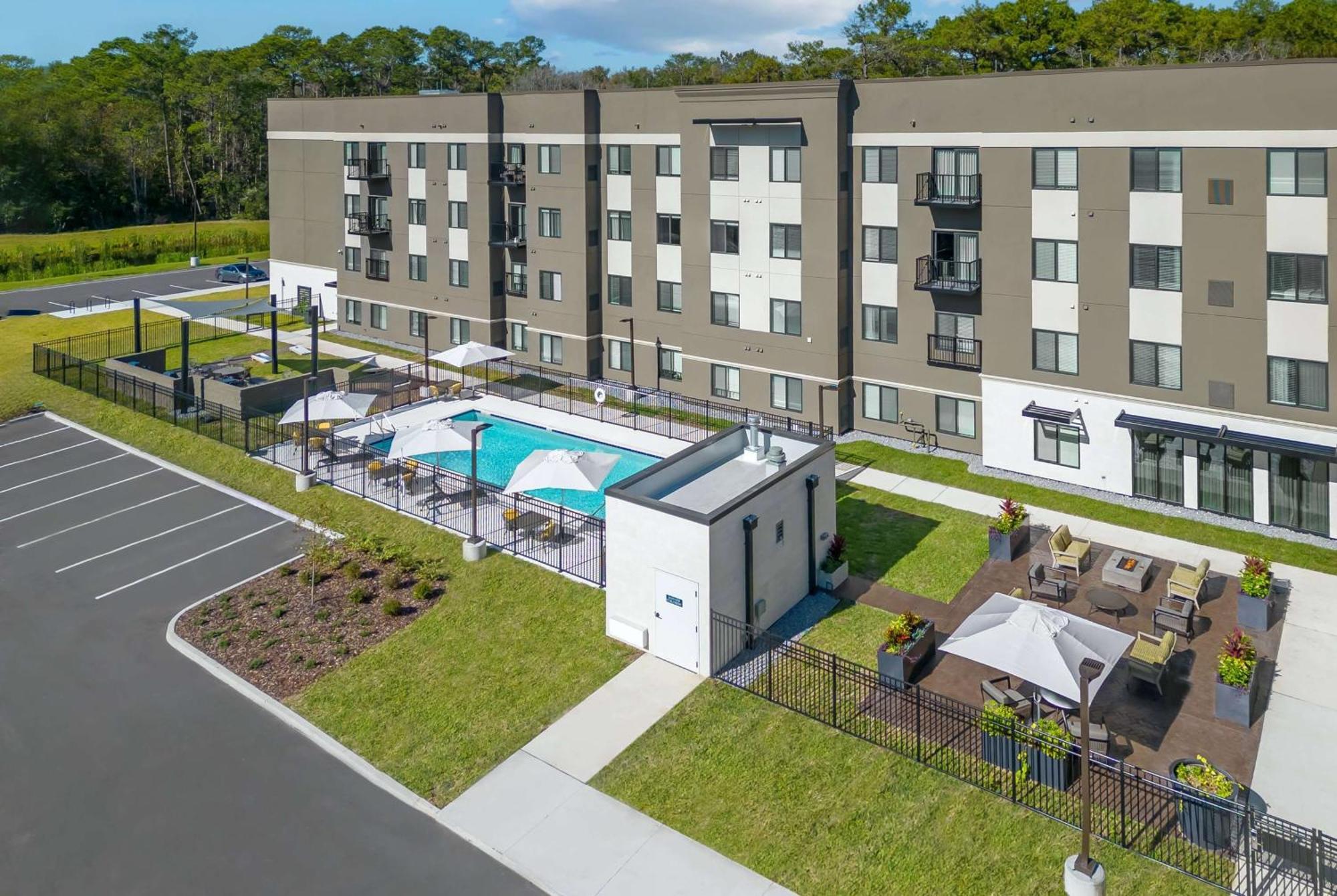Waterwalk Extended Stay By Wyndham Jacksonville Deerwood Pk Exteriör bild